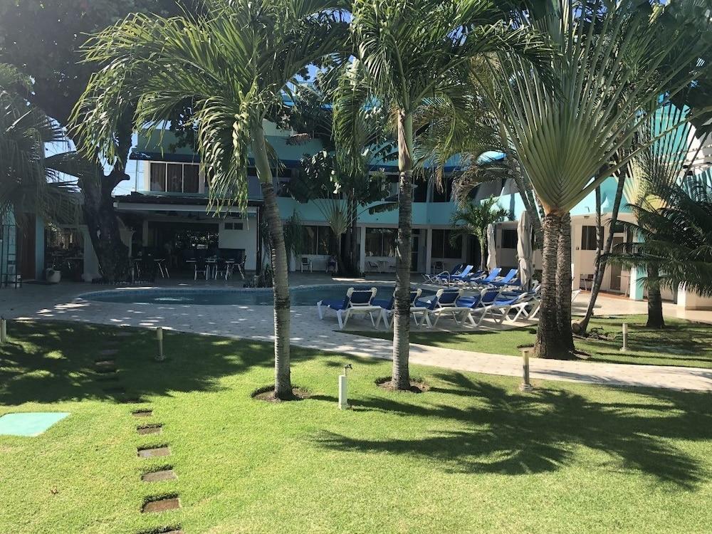 New Garden Hotel Сосуа Экстерьер фото